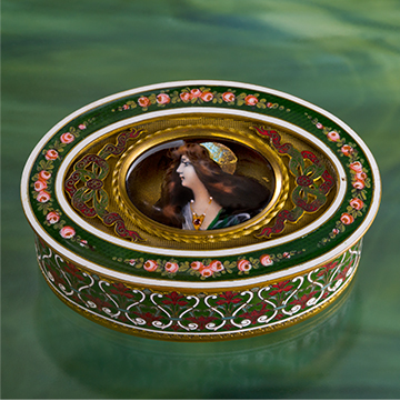 玫瑰与女人珠宝盒